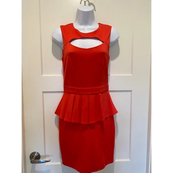 Bebe cutout peplum dress - Picture 1 of 3